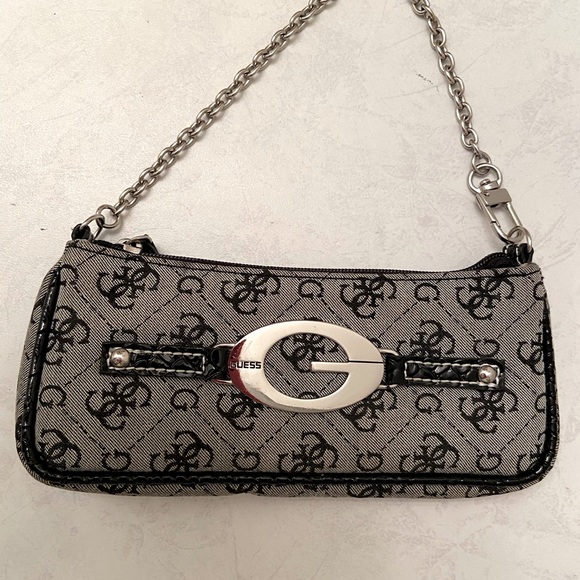 SOLD- Guess logo 2000s vintage mini handbag (Perfect) - Picture 1 of 3